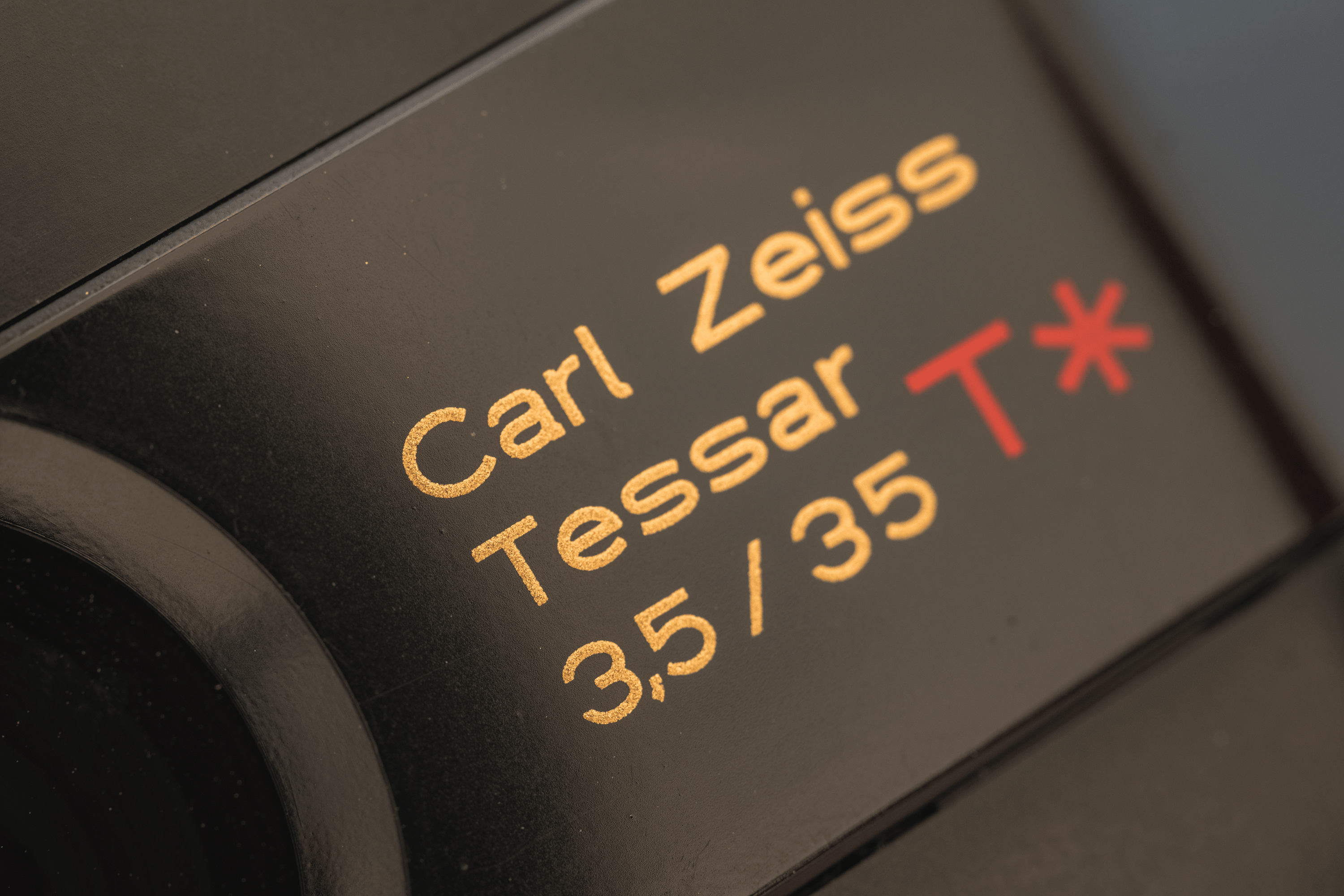 YASHICA - T2